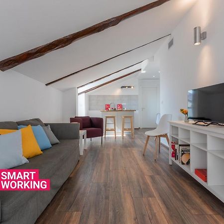 Appartement Mansarda Svizzera By Wonderful Italy à Turin Extérieur photo