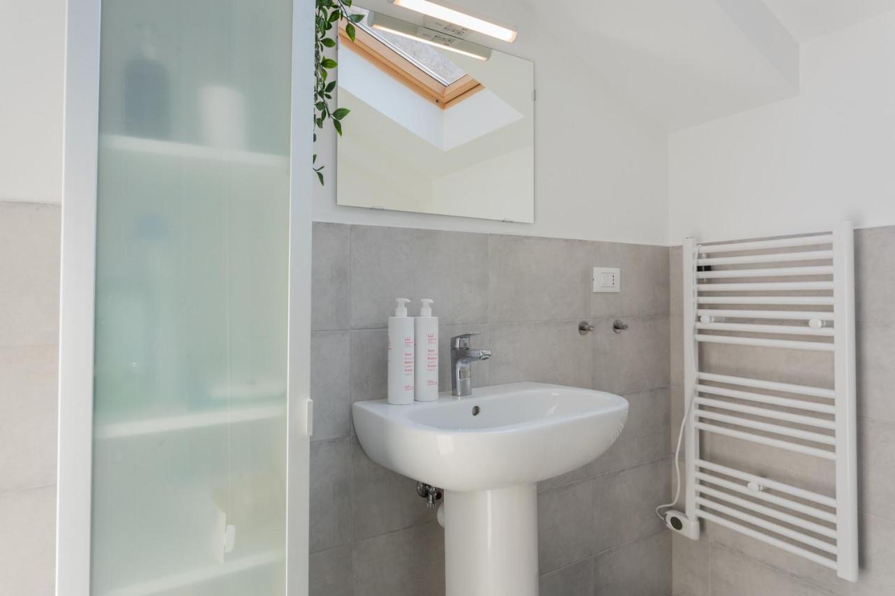 Appartement Mansarda Svizzera By Wonderful Italy à Turin Extérieur photo