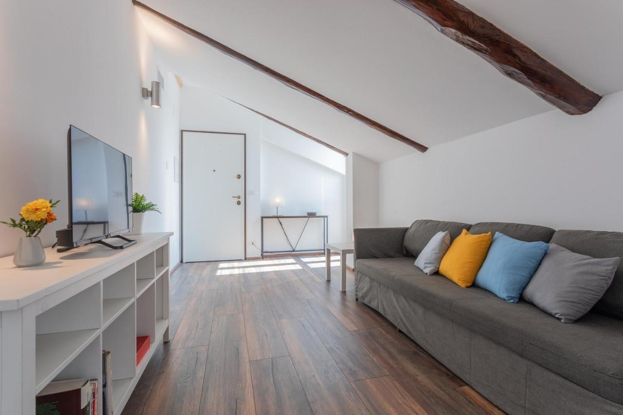 Appartement Mansarda Svizzera By Wonderful Italy à Turin Extérieur photo
